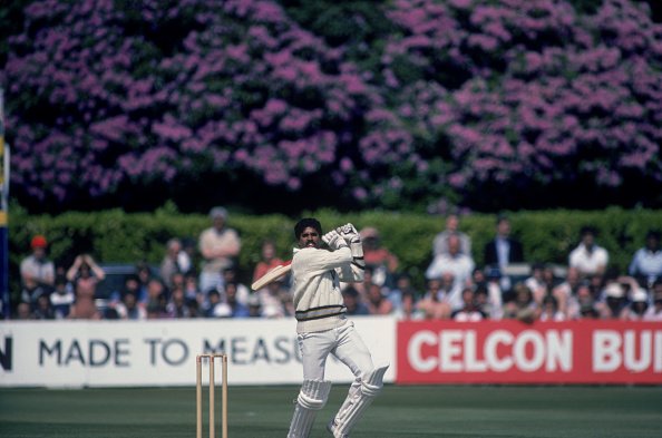 Legendary Indian cricketer Kapil Dev has suffered a heart attack