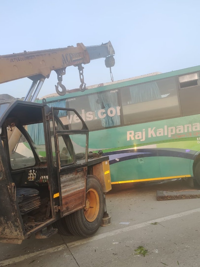 Uttar Pradesh bus accident