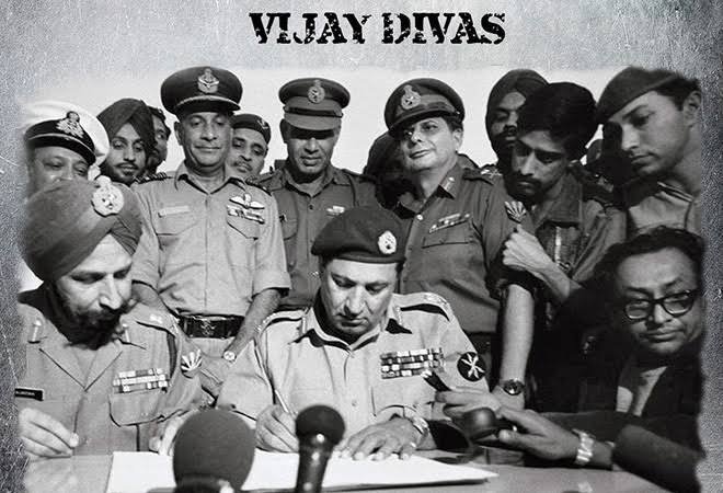 #VijayDiwas Uttarakhand CM Trivendra Singh Rawat Pay Tribute To Martyrs