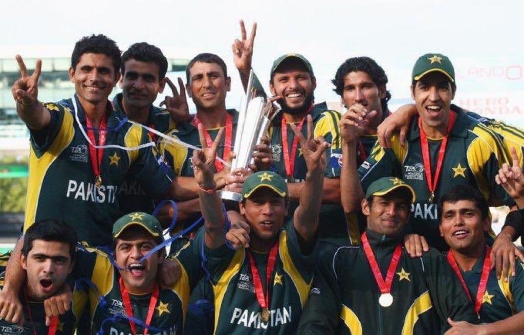 Pakistan Pacer Mohammad Amir has stepped down from international cricket