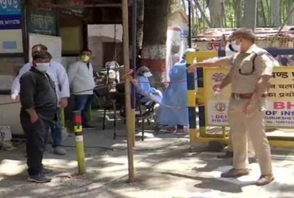 COVID-19 test at borders for people coming from five states