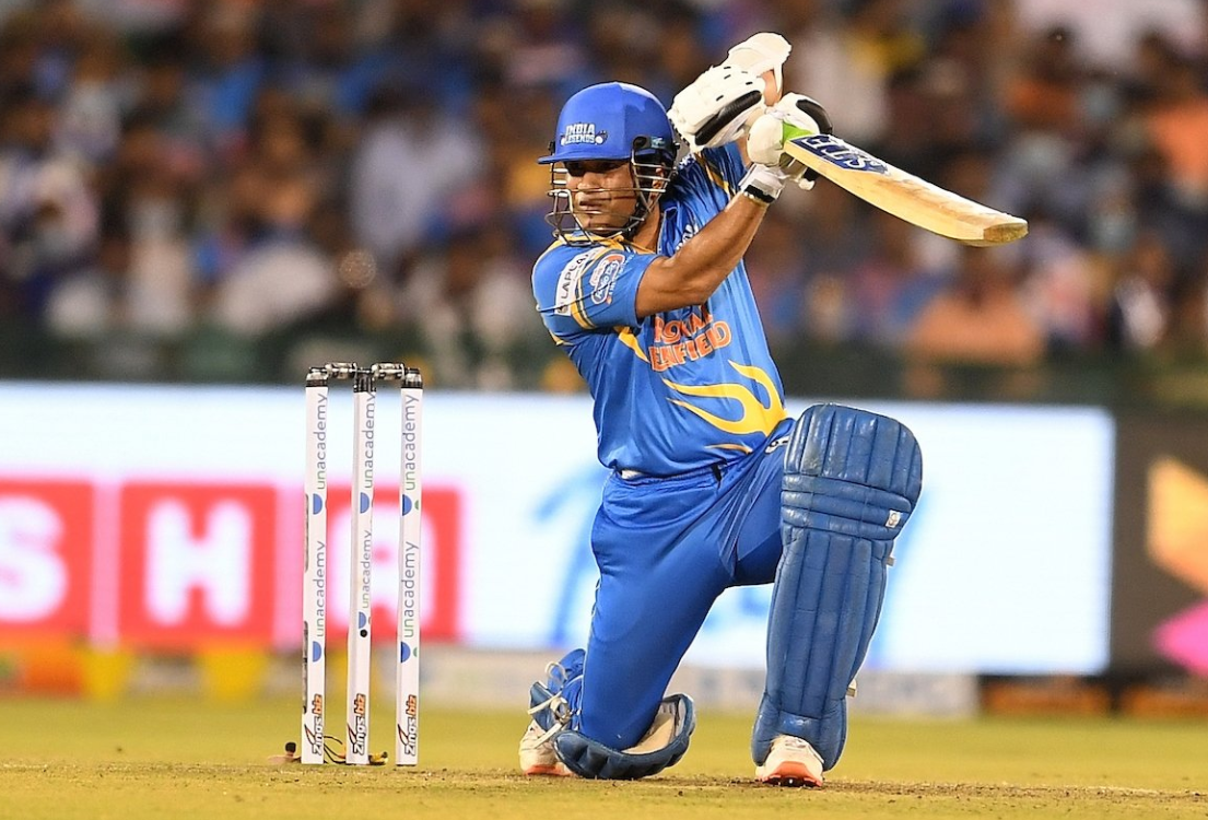 Cricket legend Sachin Tendulkar tested positive for COVID19