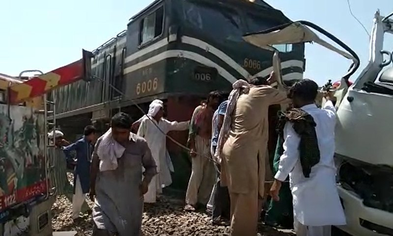 Pakistan Sindh Train Accident