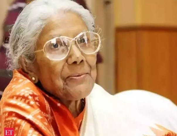 Veteran Bengali Singer Sandhya Mukherjee Passes Away At 90