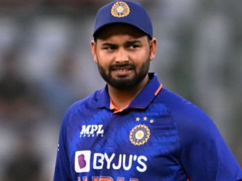 Rishabh Pant Being Shifted to Mumbai for extensive treatment for his ligament injuries
