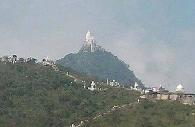 Jain Community Protest Against the Decision on Shri Sammed Shikharji site