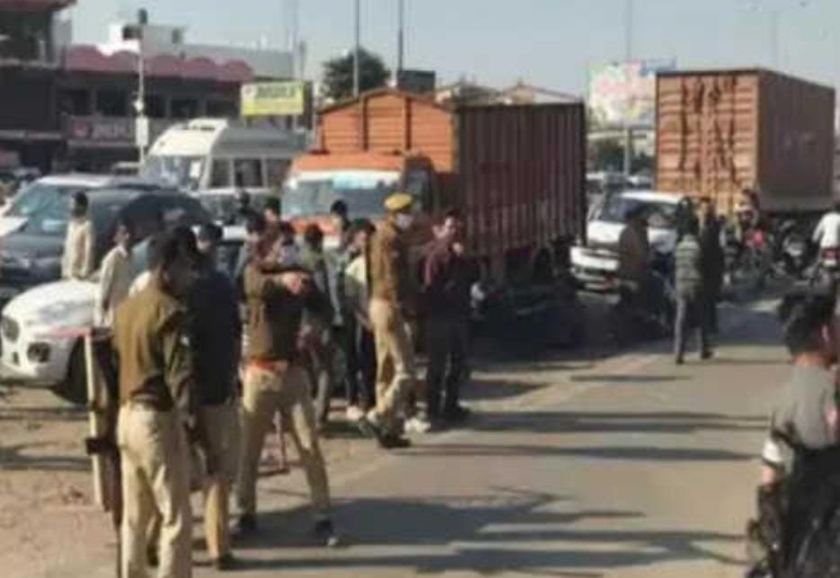 Breaking News Boiler Explodes In Cold Storage of Former BSP Mla In Meerut 