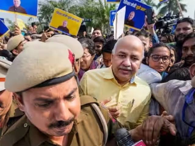 Delhi court extends Sisodia's CBI custody till Monday