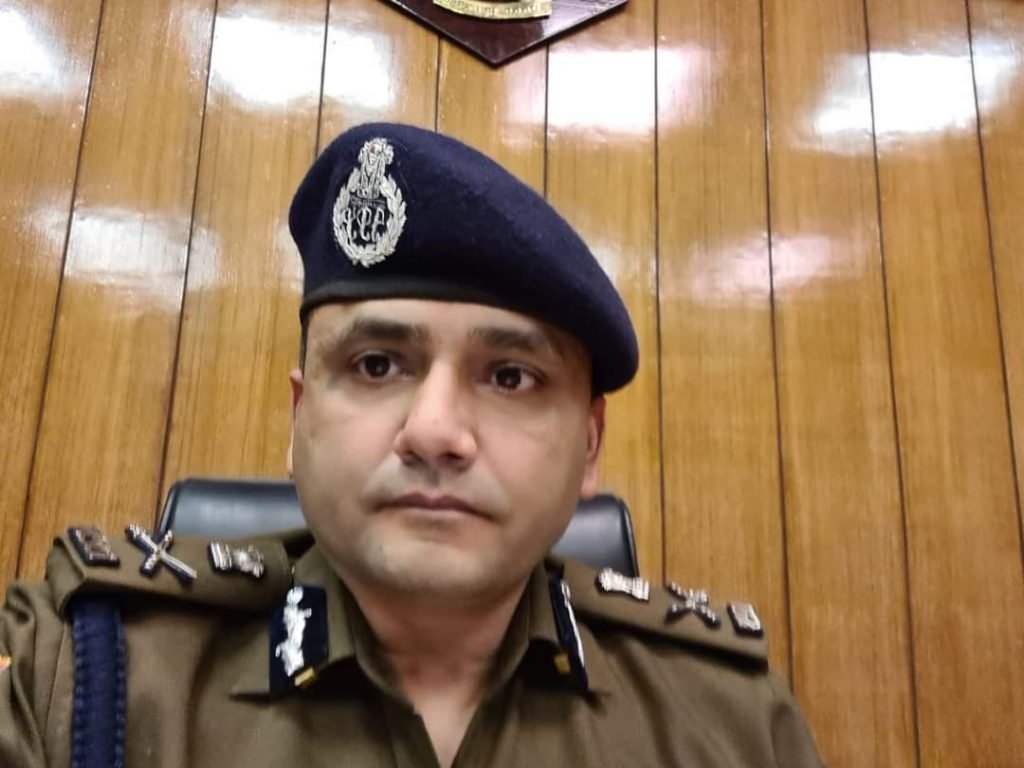 IPS officer Abhinav Kumar will be the new acting DGP of Uttarakhand