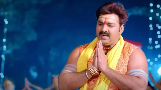 Bhojpuri star Pawan Singh, who returned BJP ticket from Asansol, to contest LokSabhapolls from Bihar's Karakat