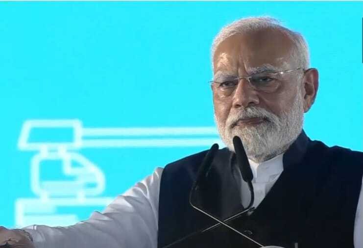 Govt Employees May Get Salary Hike by August 15