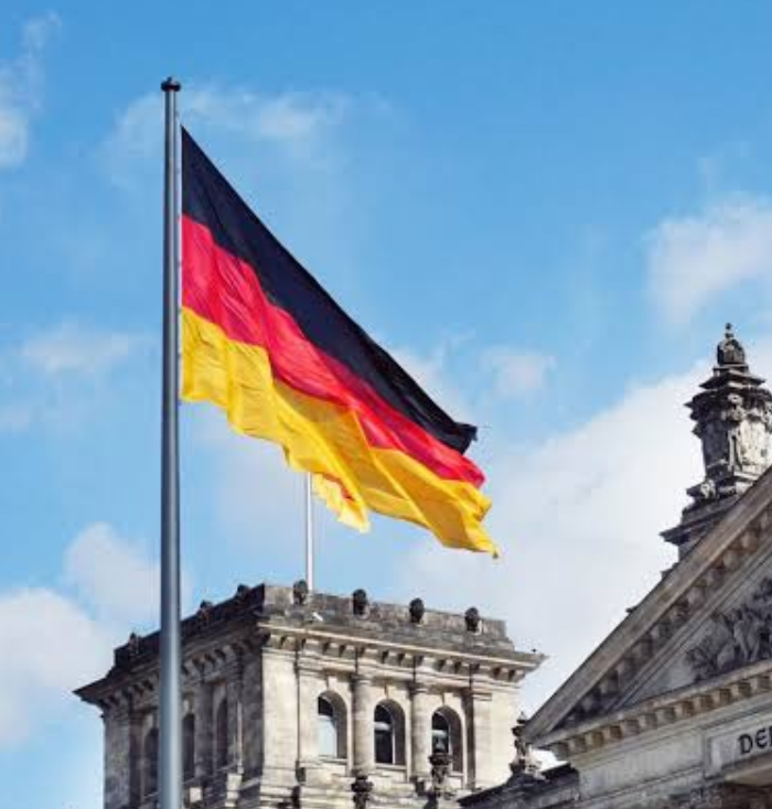 Germany’s High-Stakes Election: Key Battles, Candidates, and Possible Outcomes
