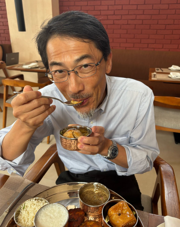 “Amazing Taste!”: Japan’s Ambassador Praises Bihar’s Litti Chokha in Bhojpuri, Sparks Online Buzz
