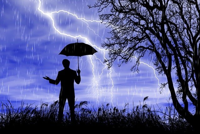 Heavy Rain and Lightning Alert in Bihar, Winds at 60 Kmph