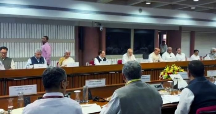 India-Pakistan Border Tension Government Calls All-Party Meeting for Common Strategy