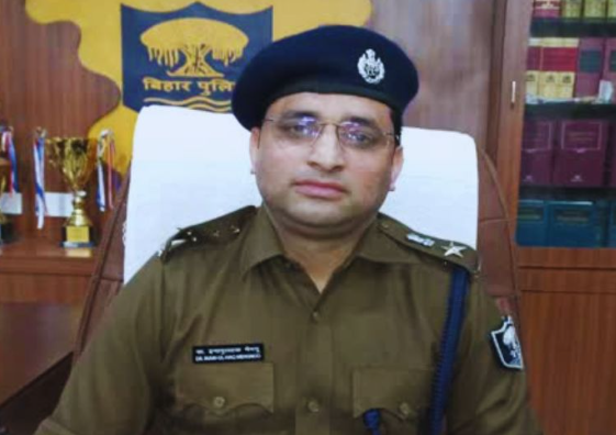 Arwal SP Dr. Imranul Haque Mengnu Faces Arrest Warrant After Misconduct with Lawyer