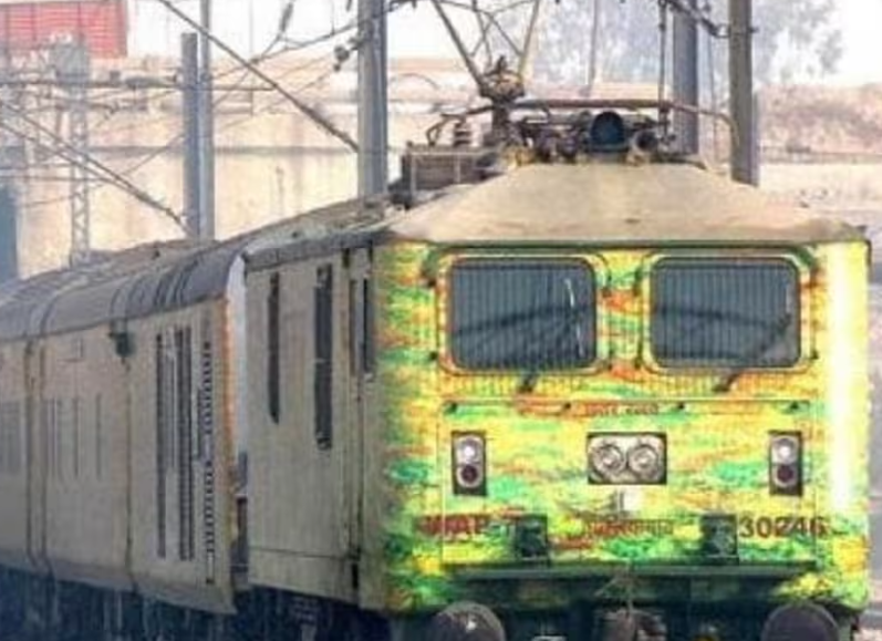 Duronto Express Robbery Shocks Passengers Near Gaya at 2 AM