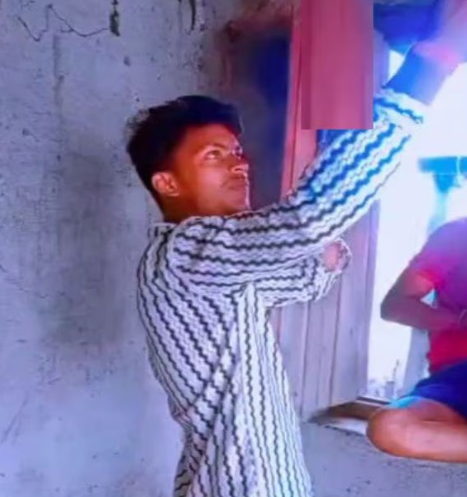 Jehanabad Viral Video: Youth Flaunts Desi Katta, Law and Order in Question