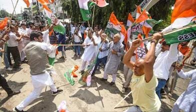 Clashes in Patna BJP vs Congress Workers, Violence Erupts