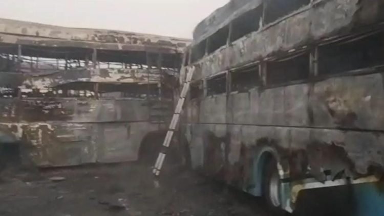 Yamuna Expressway Accident 4 Dead, Over 50 Injured