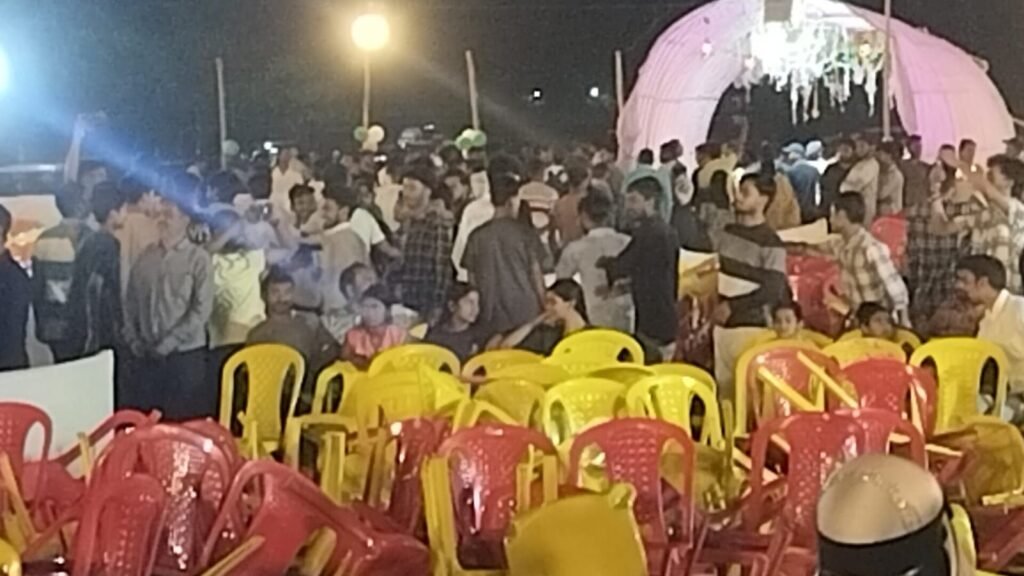 ruckus among students over Khan sir's absence in Gayaji World Peace Festival