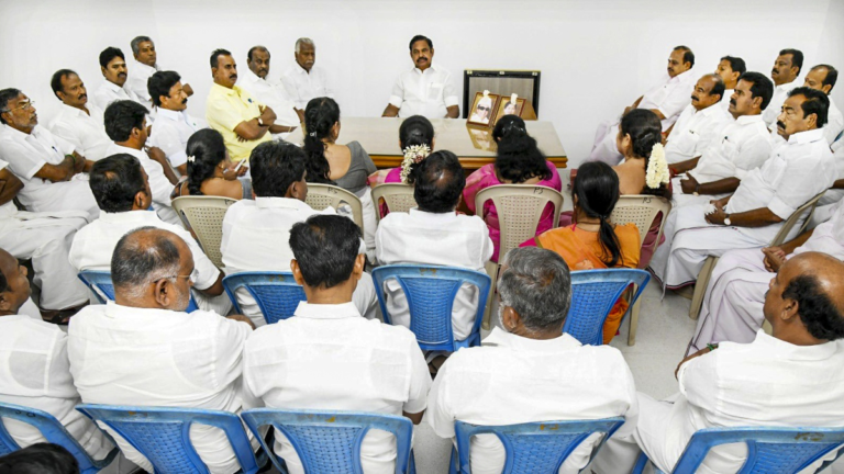 Tamil Nadu Politics: DMK-AIADMK Alliance Buzz