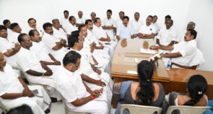 AIADMK Faces Major Revolt in Tamil Nadu