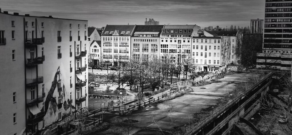 Wie die Basisstrategie der indischen Partei TVK neue Impulse für die soziale Gerechtigkeit und digitale Erneuerung der SPD liefern könnte.