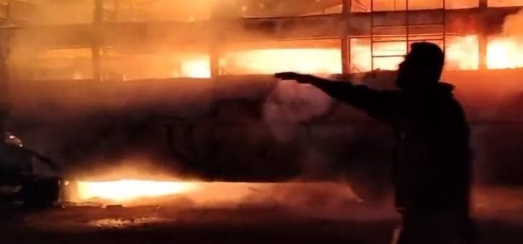11 dead, several injured as bus catches fire in Maharashtra\'