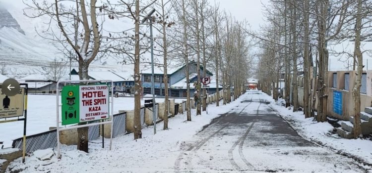 Uttarakhand, Himachal and Kashmir receive fresh snowfall