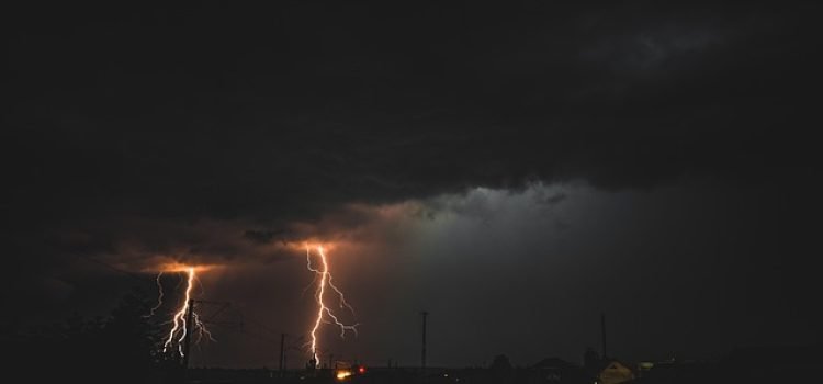 Lightning and Storms Claim 61 Lives in Bihar IMD Issues Fresh Alert for Heavy Rain and Thunderstorms