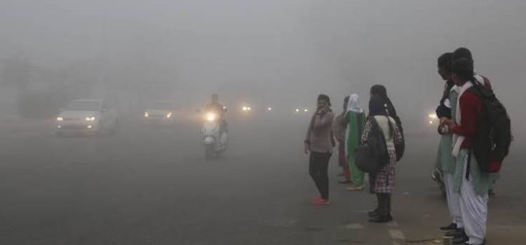 Noida-schools-to-open-at-9am-due-to-foggy-conditions