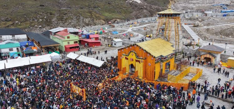 Portals of kedarnath dham opened today