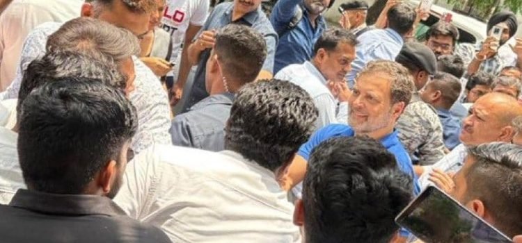 LoP Rahul Gandhi visited Delhi University and interacted with students