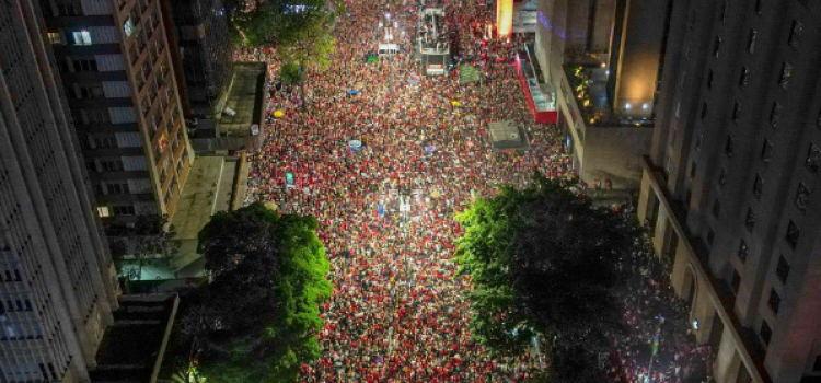 Brazil Lula da Silva makes stunning comeback