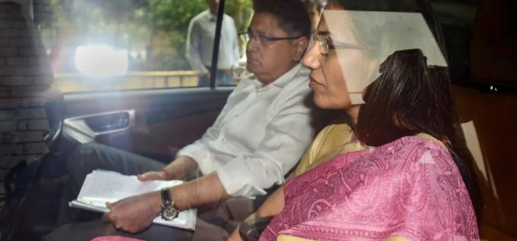 Bombay HC grants bail to Chanda Kochhar, Deepak Kochhar in Videocon loan fraud case