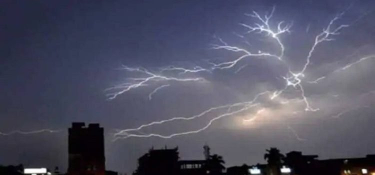 Uttar Pradesh-4 dies of electrocution in Nanpara