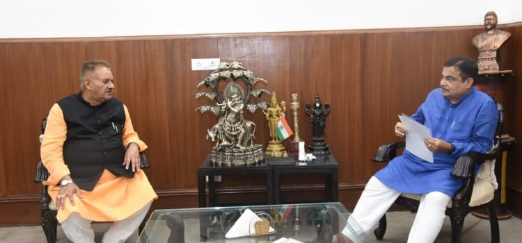 Uttarakhand Cabinet Minister Ganesh Joshi met Nitin Gadkari