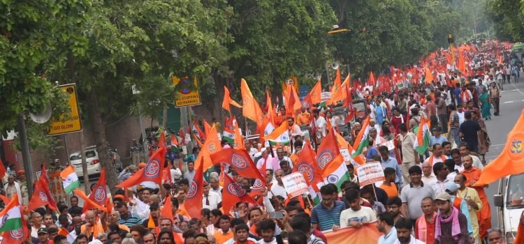 Hindu Organisations takes out Peace March in Delhi