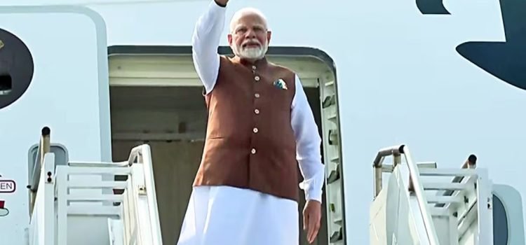 **Hindi Heading:** पीएम मोदी आज से दो दिन के गुजरात दौरे पर, दादरा-नगर हवेली और दमन-द्वीव भी जाएंगे **English Heading:** PM Modi to Begin a Two-Day Gujarat Visit Today, Will Also Tour Dadra-Nagar Haveli and Daman-Diu