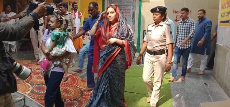 Lalu Yadav Performs Pind Daan at Gaya Pitrapaksha Mela 2025