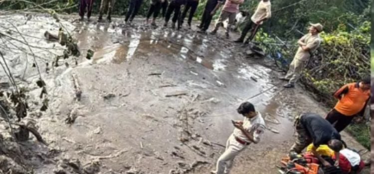 Wreck of disaster: huge devastation due to cloud burst in Jammu and Kashmir