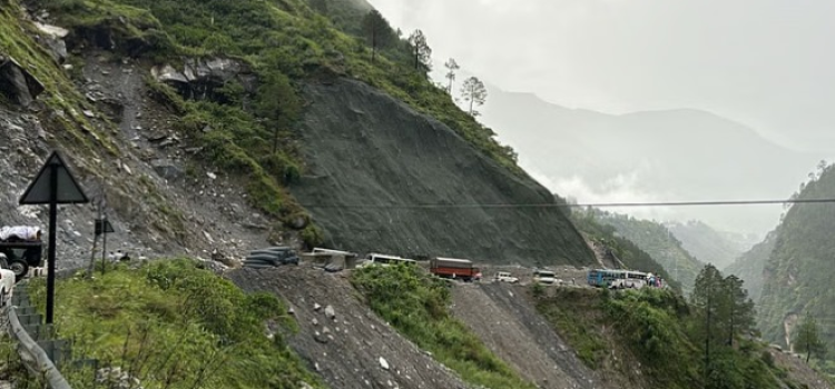 Heavy Rain in Uttarakhand: Schools Closed, Kedarnath Yatra Halted