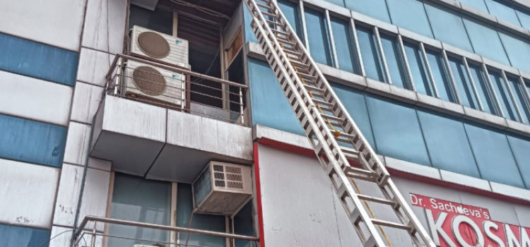 Delhi Cosmos Hospital Fire: One Staff Dead, Patients Rescued