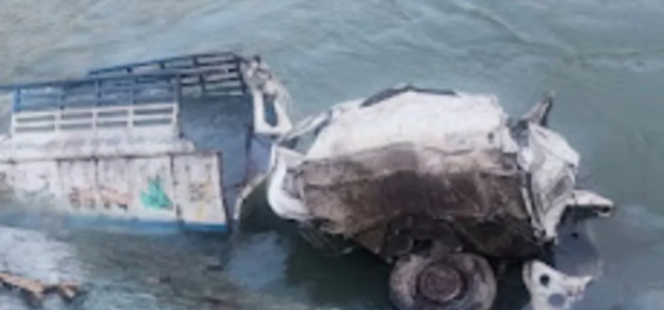 Tragic Road Accident in Uttarkashi: Pickup Truck Falls into Gorge, Three Dead on Spot