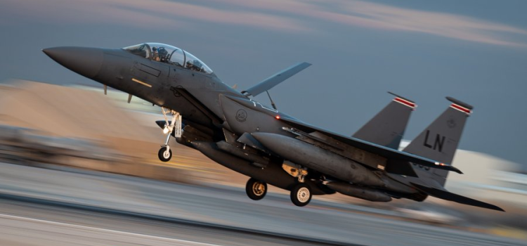 US–Iran Tensions and War Signals