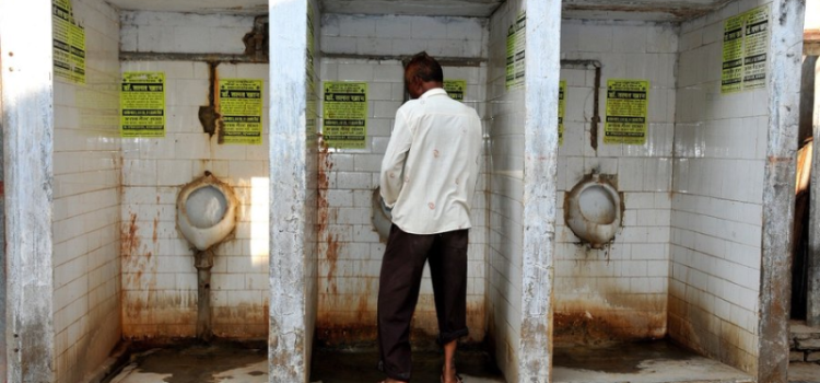 NHAI to Reward ₹1000 for Reporting Dirty Toilets on Highways
