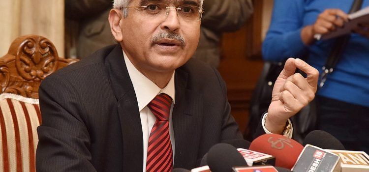 The Secretary, Department of Economic Affairs, Shri Shaktikanta Das addressing a press conference, in New Delhi on December 15, 2016.