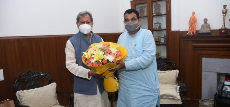 uttarakhand-cm-meets-transport-minister-nitin-gadkari