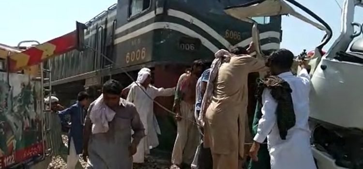 Pakistan Sindh Train Accident